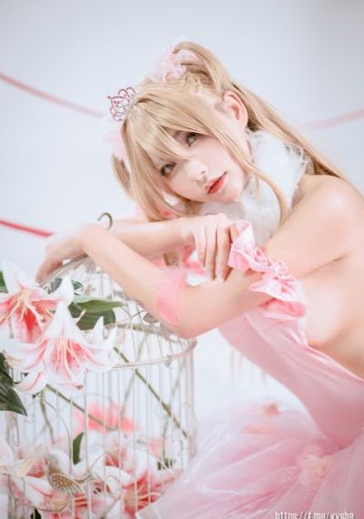 巨乳女士官_免费观看高清版