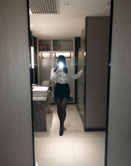 新进女职员:出差_720免费在线观看