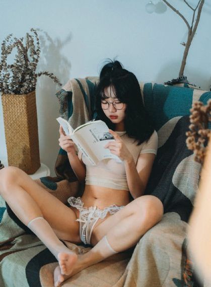 湿濡的女人在线播放_BD韩语电影全集观看